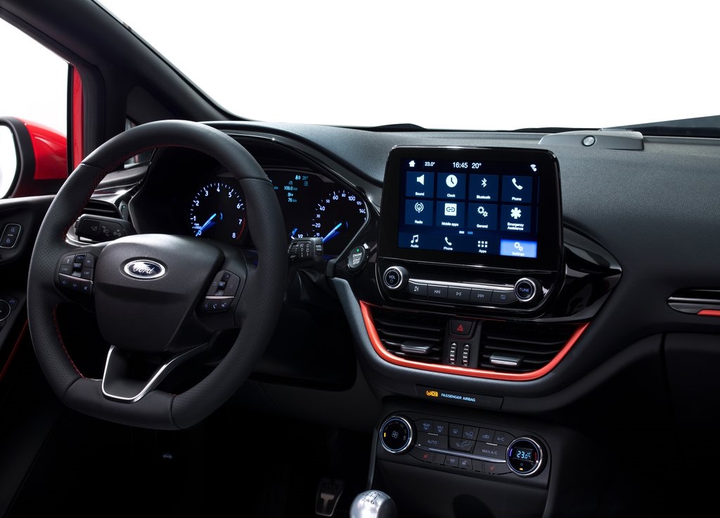 Ford heeft tijdens het Go Further-evenement de nieuwe Ford Fiesta onthuld. Verder krijgen de Transit en Edge een sportievere uitvoering en gaat Ford verder met autonome autos.
