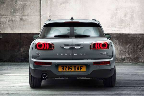 Dit is de nieuwe Mini Clubman 2015, zoals hij later dit jaar op de markt komt.