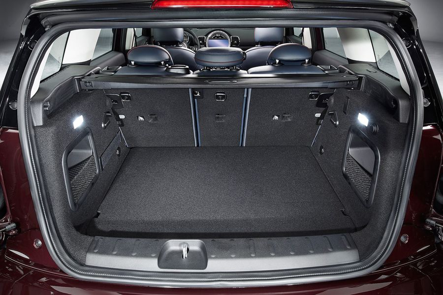 Dit is de nieuwe Mini Clubman 2015, zoals hij later dit jaar op de markt komt.
