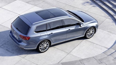 De nieuwe Volkswagen Passat - de achtste generatie alweer - is officieel onthuld en staat vanaf november 2014 bij de dealer. De Passat plug-in hybride komt medio 2015 naar ons land.