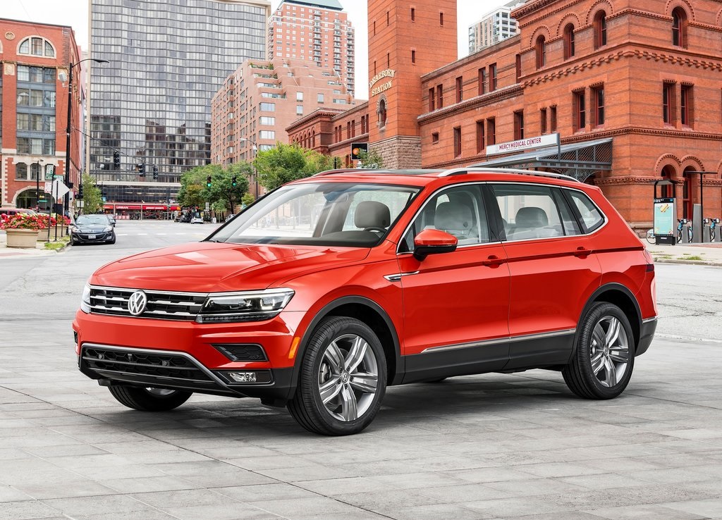 Dit is de Chinese versie van de Volkswagen Tiguan Allspace, die als Tiguan L door het leven zal gaan. De Europese versie zal er echter nauwelijks van afwijken.
