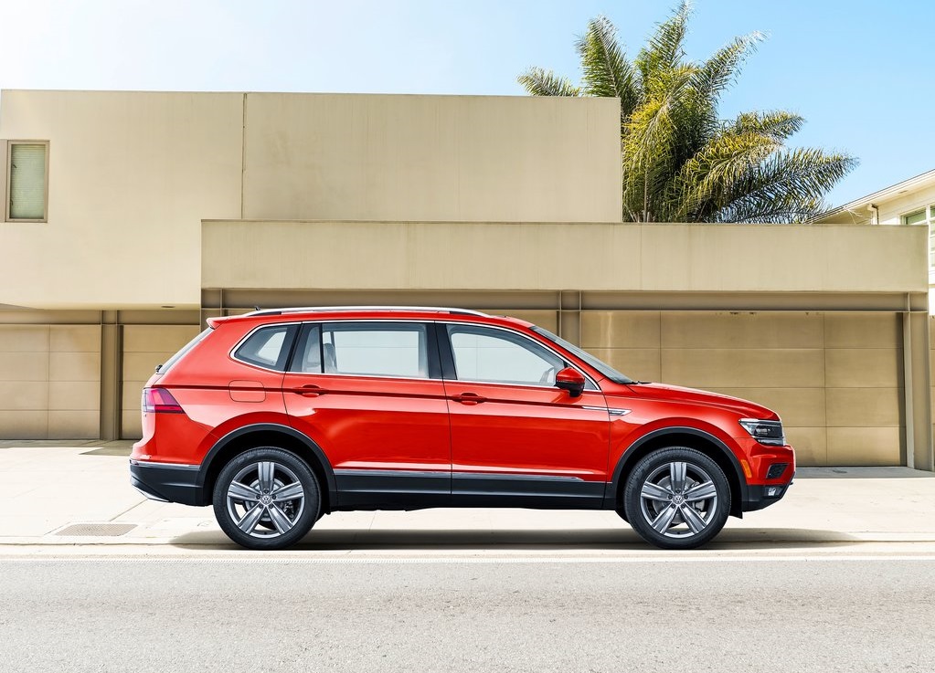 Dit is de Chinese versie van de Volkswagen Tiguan Allspace, die als Tiguan L door het leven zal gaan. De Europese versie zal er echter nauwelijks van afwijken.