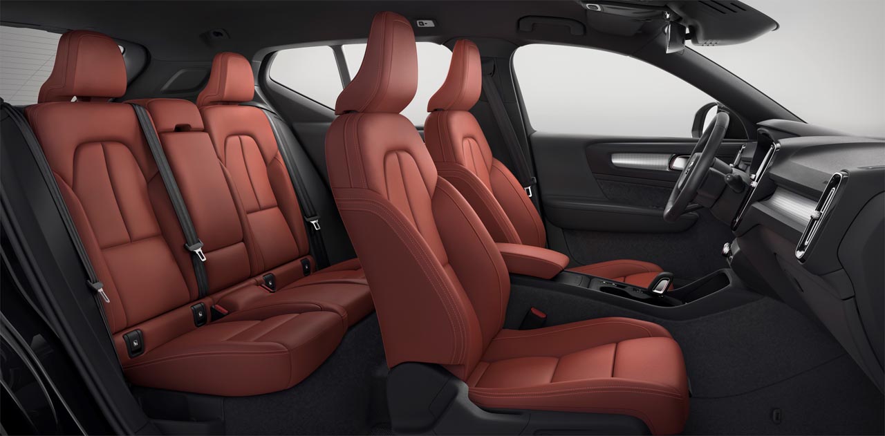 De Volvo XC40 komt vanaf 39.975 euro in de showroom.