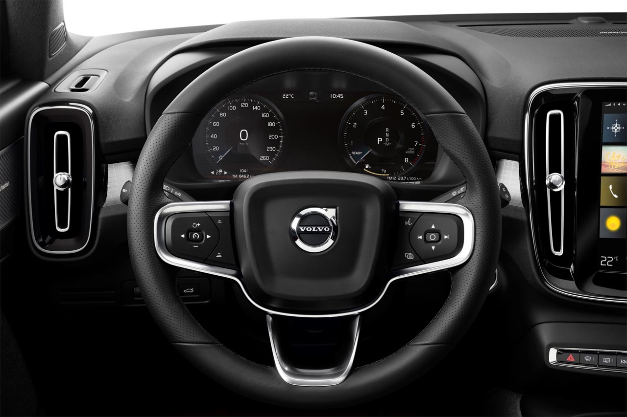De Volvo XC40 komt vanaf 39.975 euro in de showroom.