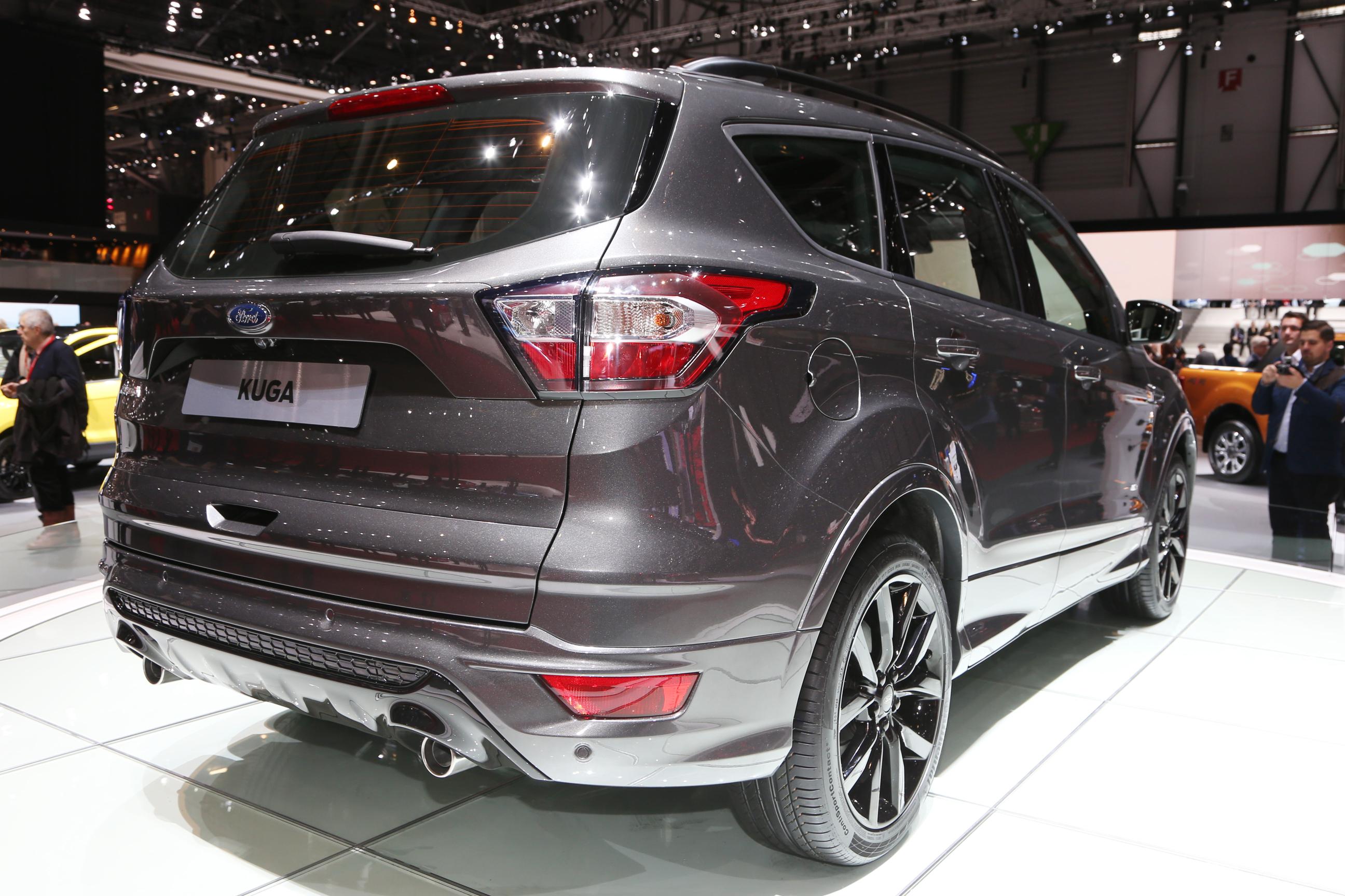Ford Kuga Vignale en Edge Vignale in beeld.