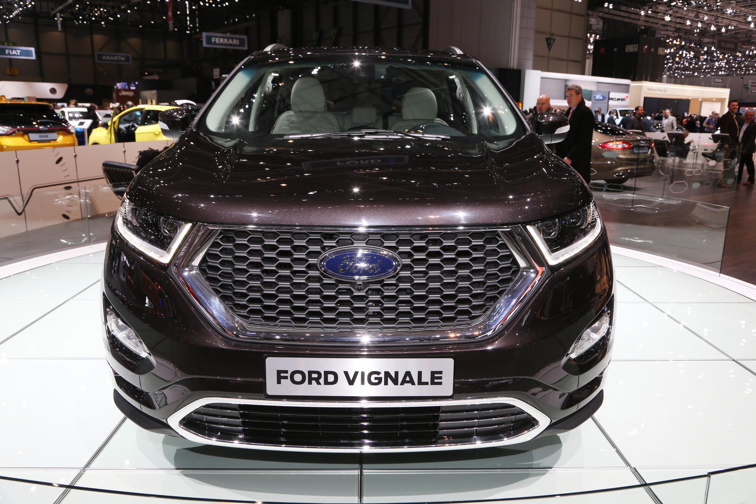 Ford Kuga Vignale en Edge Vignale in beeld.