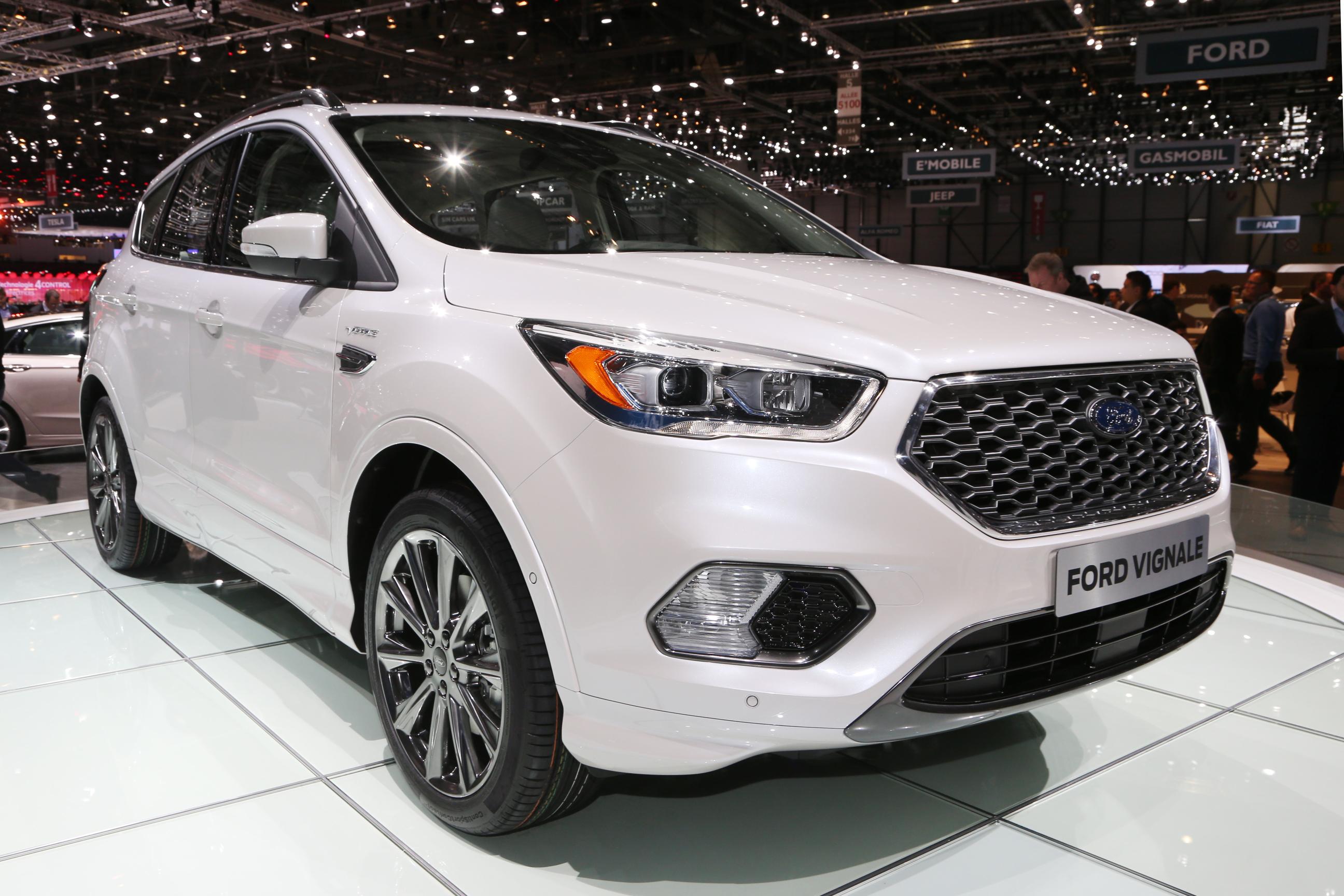Ford Kuga Vignale en Edge Vignale in beeld.
