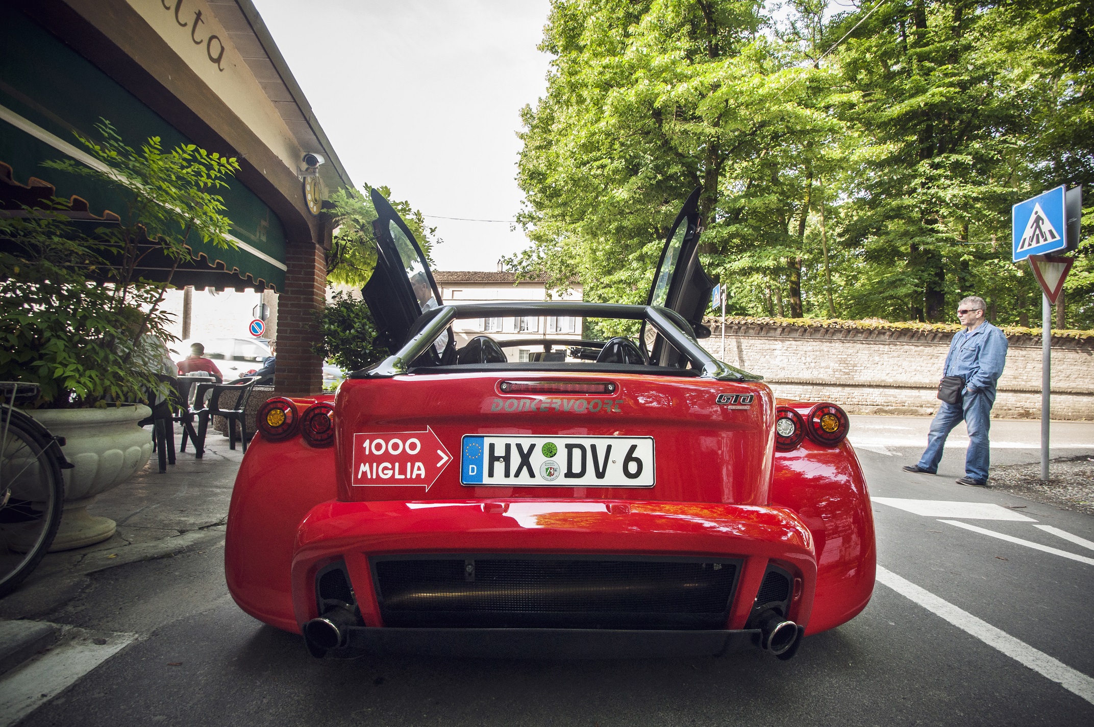 Donkervoort D8 GTO Mille Miglia is de comfortabel getinte tourversie in het kader van de deelname aan de Mille Miglia.