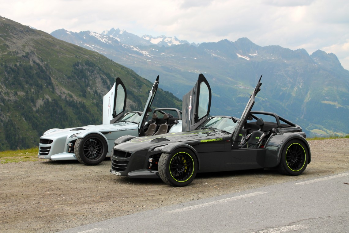 Donkervoort breidt activiteiten uit in Zwitserland met nieuw servicepunt in Garage Jrg.