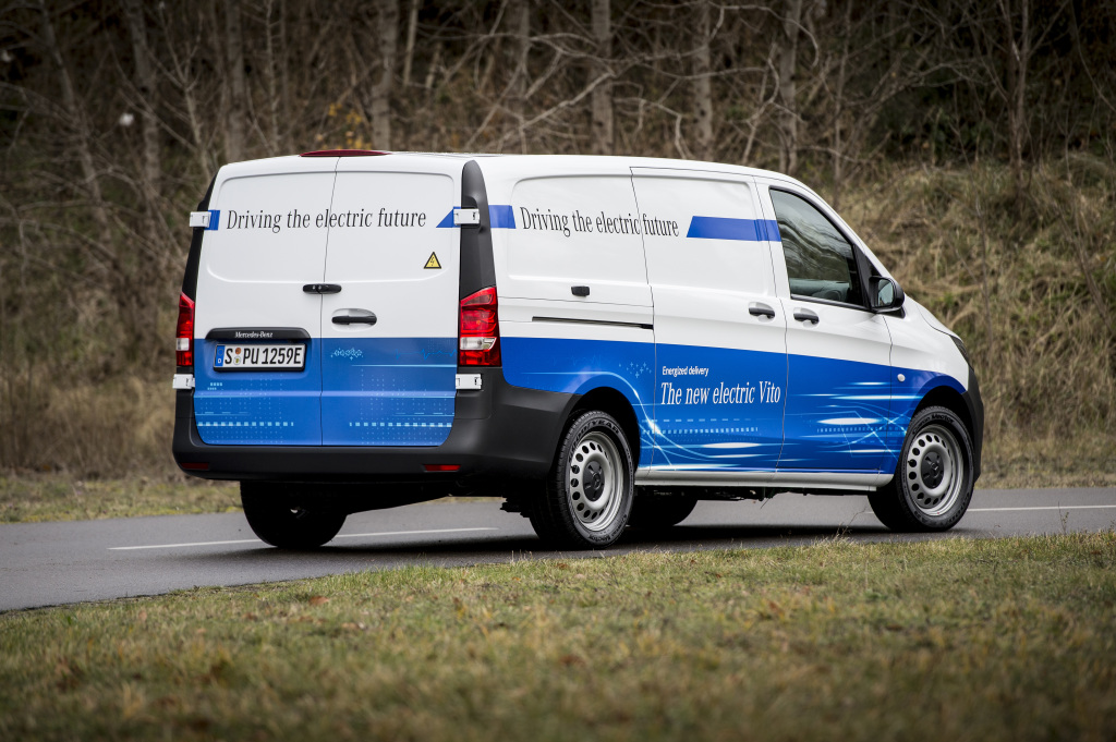 Mercedes start medio 2018 met de levering van de elektrische eVito bestelwagen.