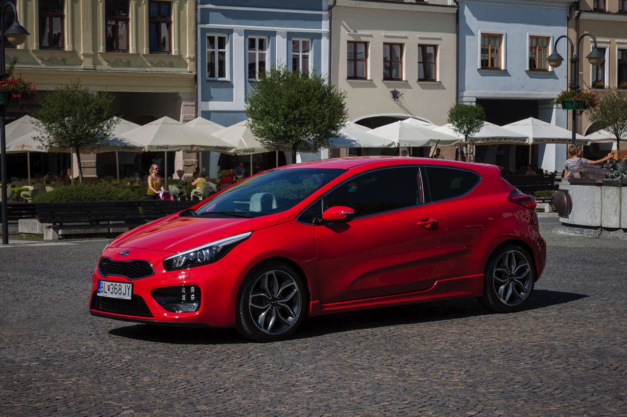 Autotest vernieuwde Kia cee'd, de facelift die de Koreaan een nieuw gezicht geeft, met daarachter de langverwachte 1.0 T-GDI motor.
