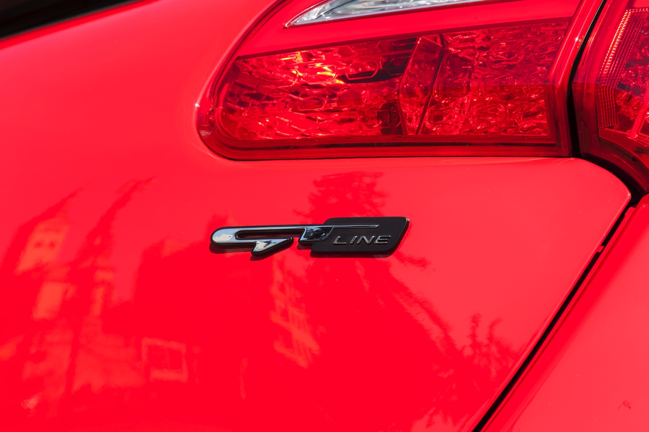 Autotest vernieuwde Kia cee'd, de facelift die de Koreaan een nieuw gezicht geeft, met daarachter de langverwachte 1.0 T-GDI motor.
