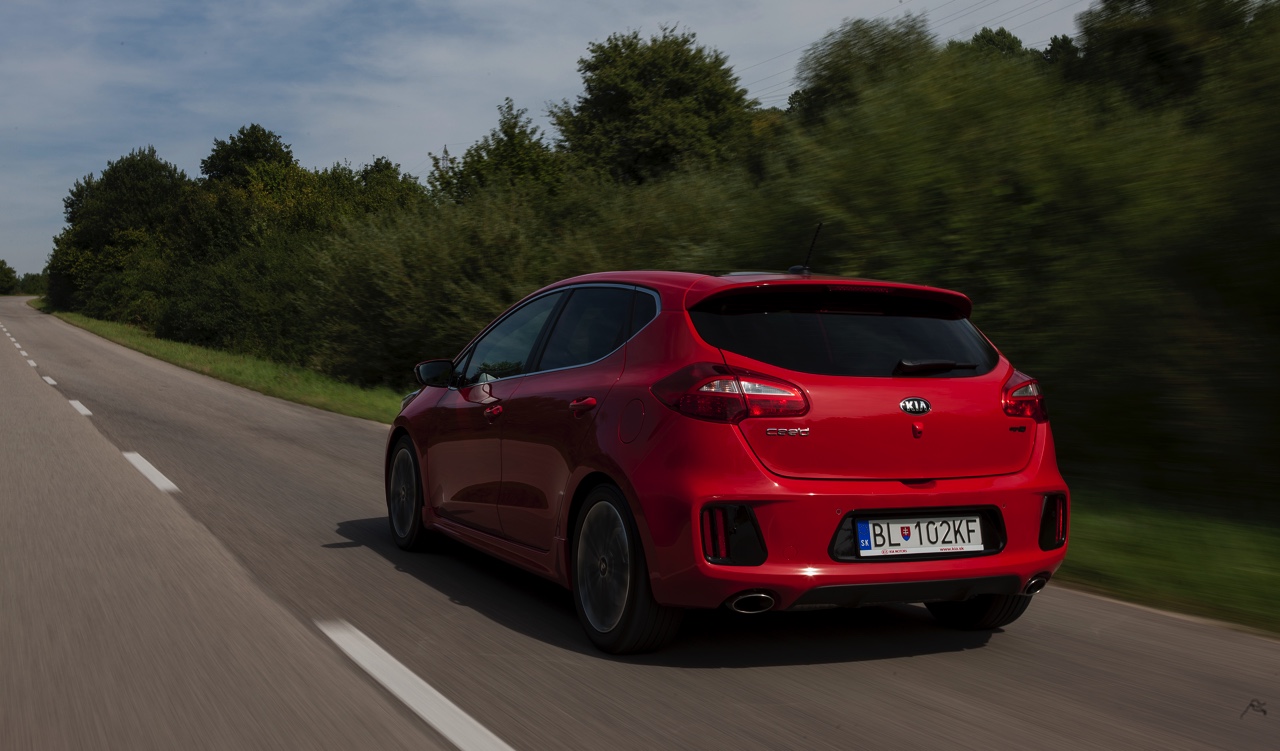Autotest vernieuwde Kia cee'd, de facelift die de Koreaan een nieuw gezicht geeft, met daarachter de langverwachte 1.0 T-GDI motor.