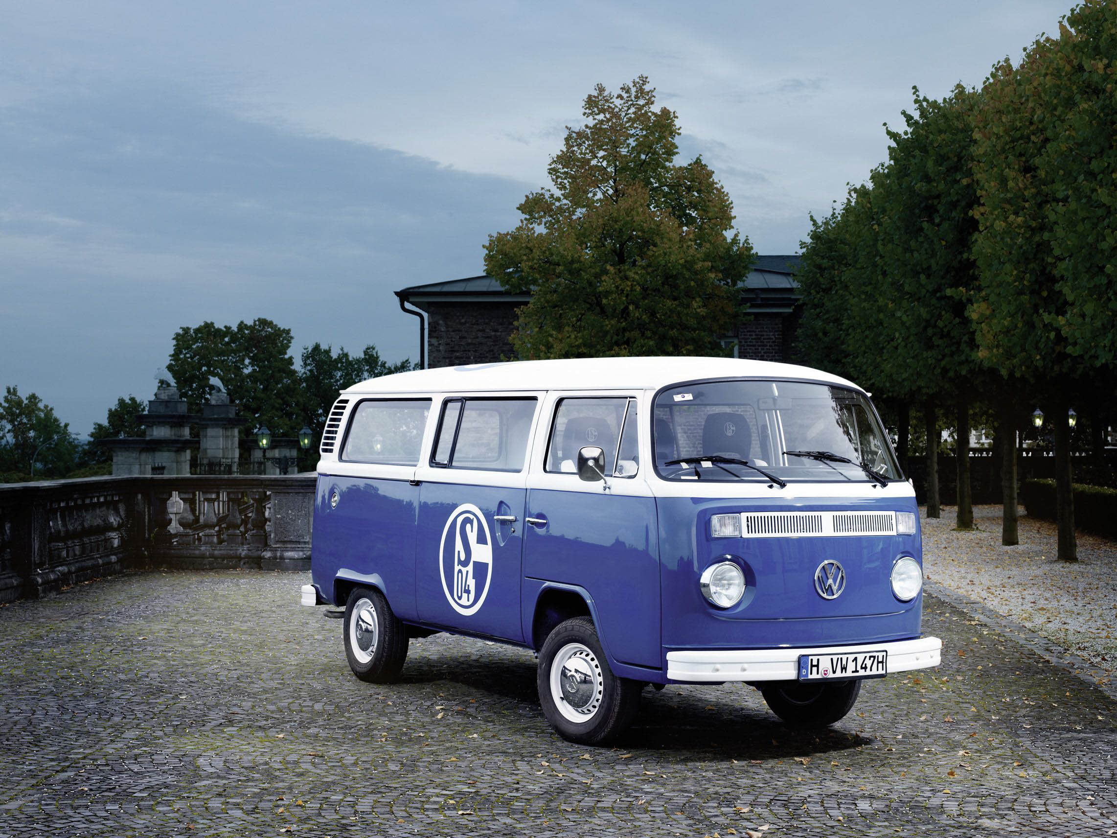Volkswagen Transporter is 65 jaar in productie en staat in 2015 als T6 Transporter in de showroom. Volkswagen onthult later dit jaar de zesde generatie van de populaire bedrijfsauto.