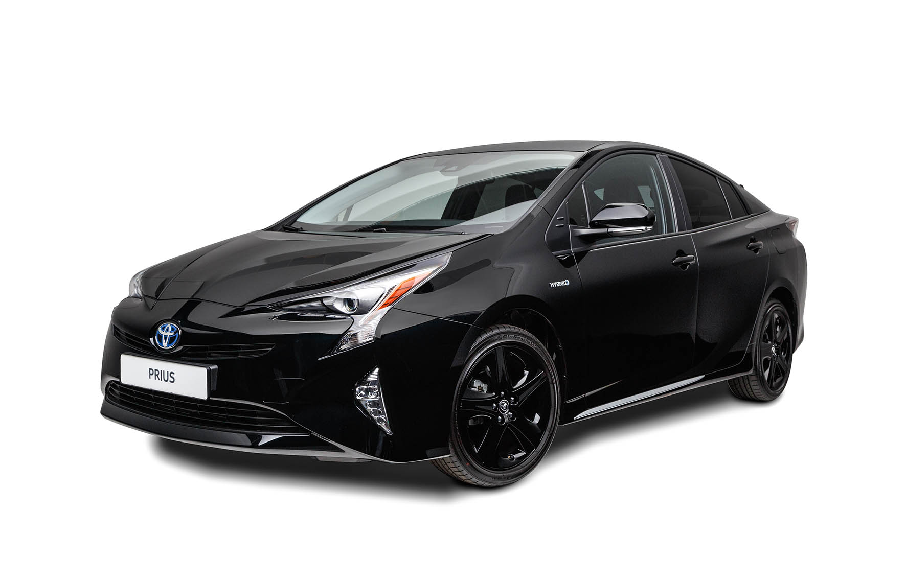 Toyota introduceert Prius White Edition en Prius Dark Edition als actiemodellen met extra uitrusting.