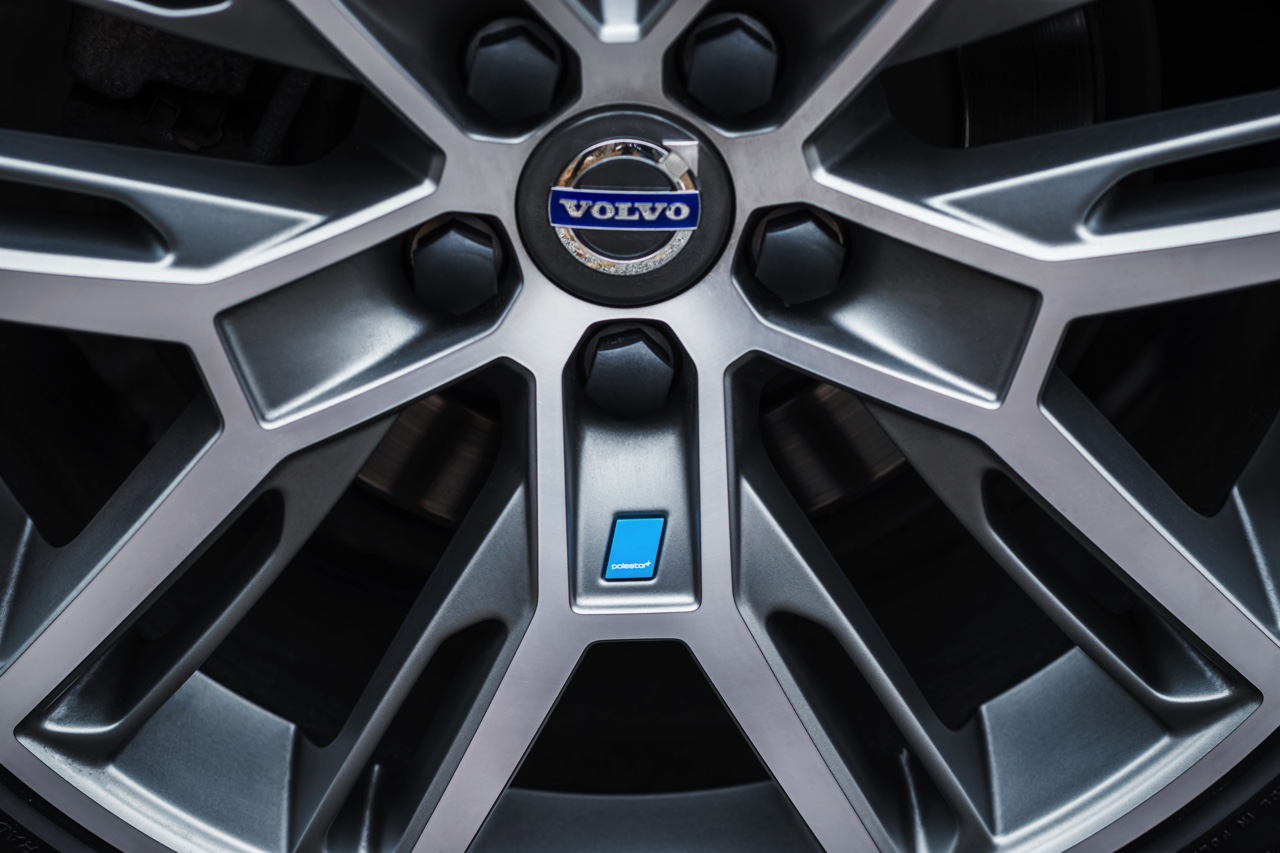 Volvo introduceert Polestar Performance Parts voor Volvo S60, V60, XC60 en V40 met hardware en software upgrades.