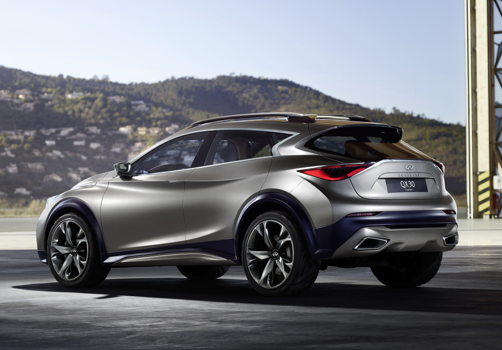 Officieel wordt de auto pas in september getoond op de IAA in Frankfurt, maar nu is er al een eerste afbeelding van Infinitis nieuwe hatchback, de Q30.