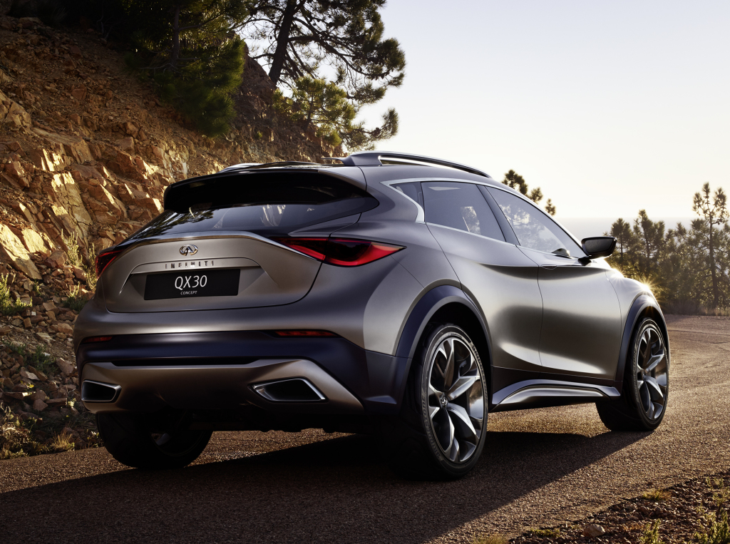 Officieel wordt de auto pas in september getoond op de IAA in Frankfurt, maar nu is er al een eerste afbeelding van Infinitis nieuwe hatchback, de Q30.