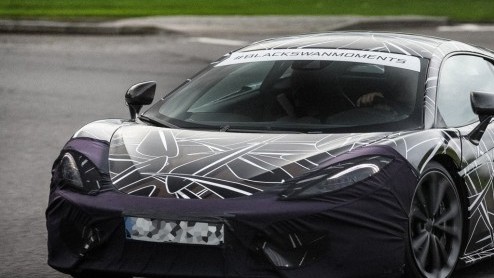 McLaren toont deze week de eerste afbeelding van de Sports Series. Veel is er niet te zien van de Porsche 911 en Audi R8 concurrent, maar dat is ook precies de bedoeling...