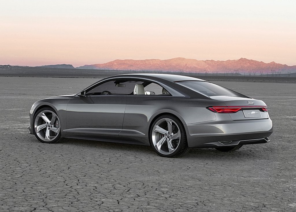 De eerste schimmen van de nieuwe Audi A6, A7 en A8 zijn op het internet beland. De drie lieten hun neus even zien tijdens een interview over het toekomstige Audi-design.