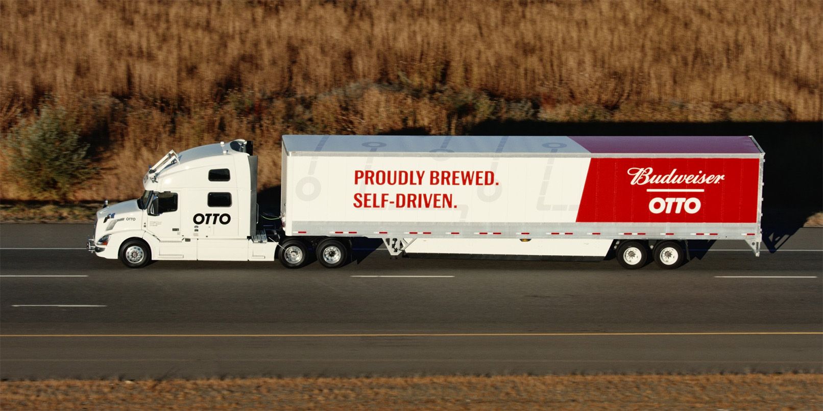 In de VS heeft de eerste commercile rit met een autonome vrachtwagen plaatsgevonden. De lading bestond uit 50.000 blikjes bier.