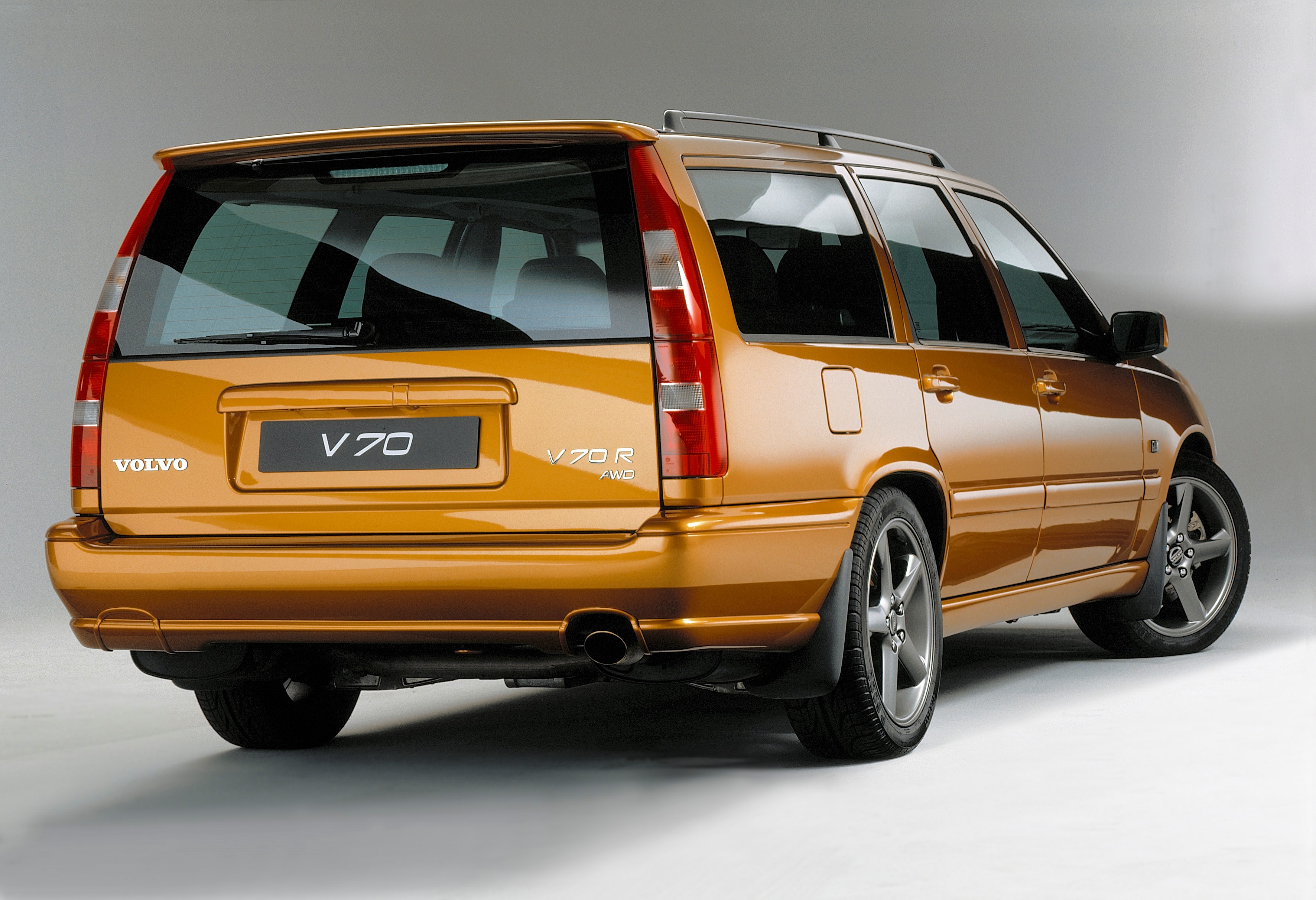 De productie van de Volvo V70 loopt op 25 april 2016 in Torslanda ten einde. Zijn opvolger, de Volvo V90, rolt in juni van de band.