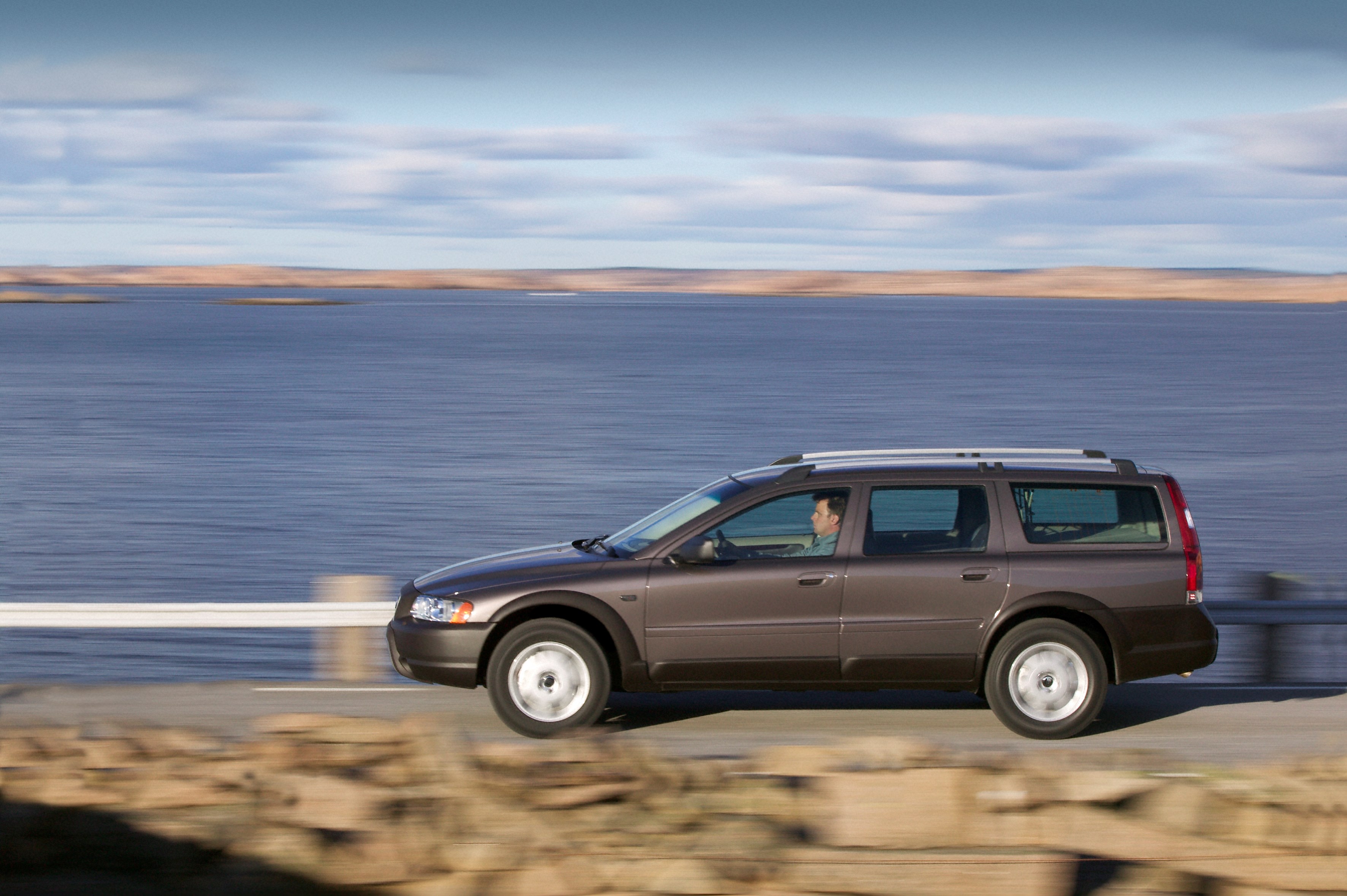 De productie van de Volvo V70 loopt op 25 april 2016 in Torslanda ten einde. Zijn opvolger, de Volvo V90, rolt in juni van de band.