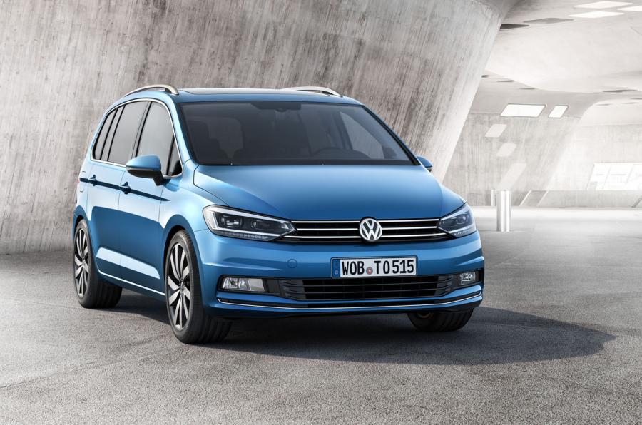 Volkswagen toont in Genve de volledig nieuwe Touran. Het model is nu weer in lijn met de rest van het modellengamma en groeit met 13 centimeter ten opzichte van de huidige Touran.