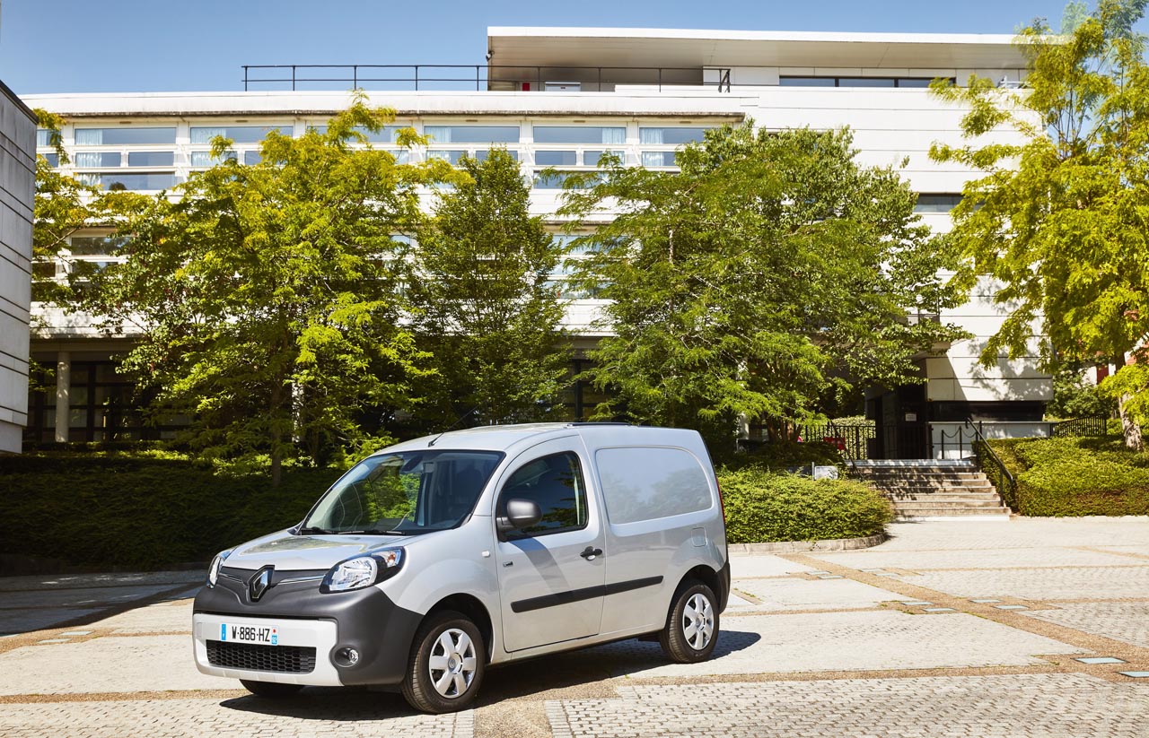 Met een grotere batterij en krachtiger laadapparaat wint de elektrische Renault Kangoo aan functionaliteit en reikwijdte.
