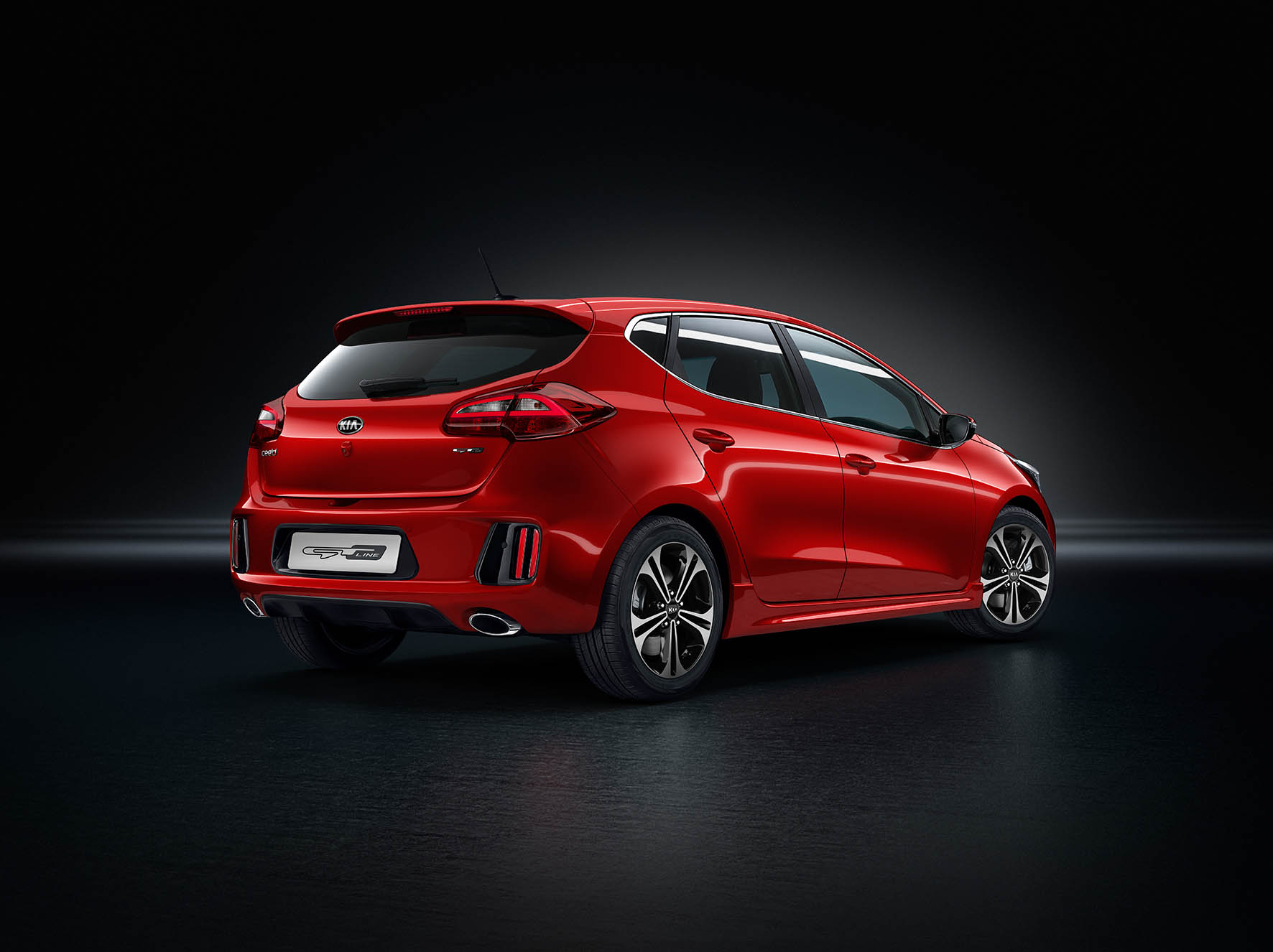 Kia introduceert cee'd 1.0 T-GDI naast GT-Line ook als Navigator, First Edition en de reguliere uitvoeringen.