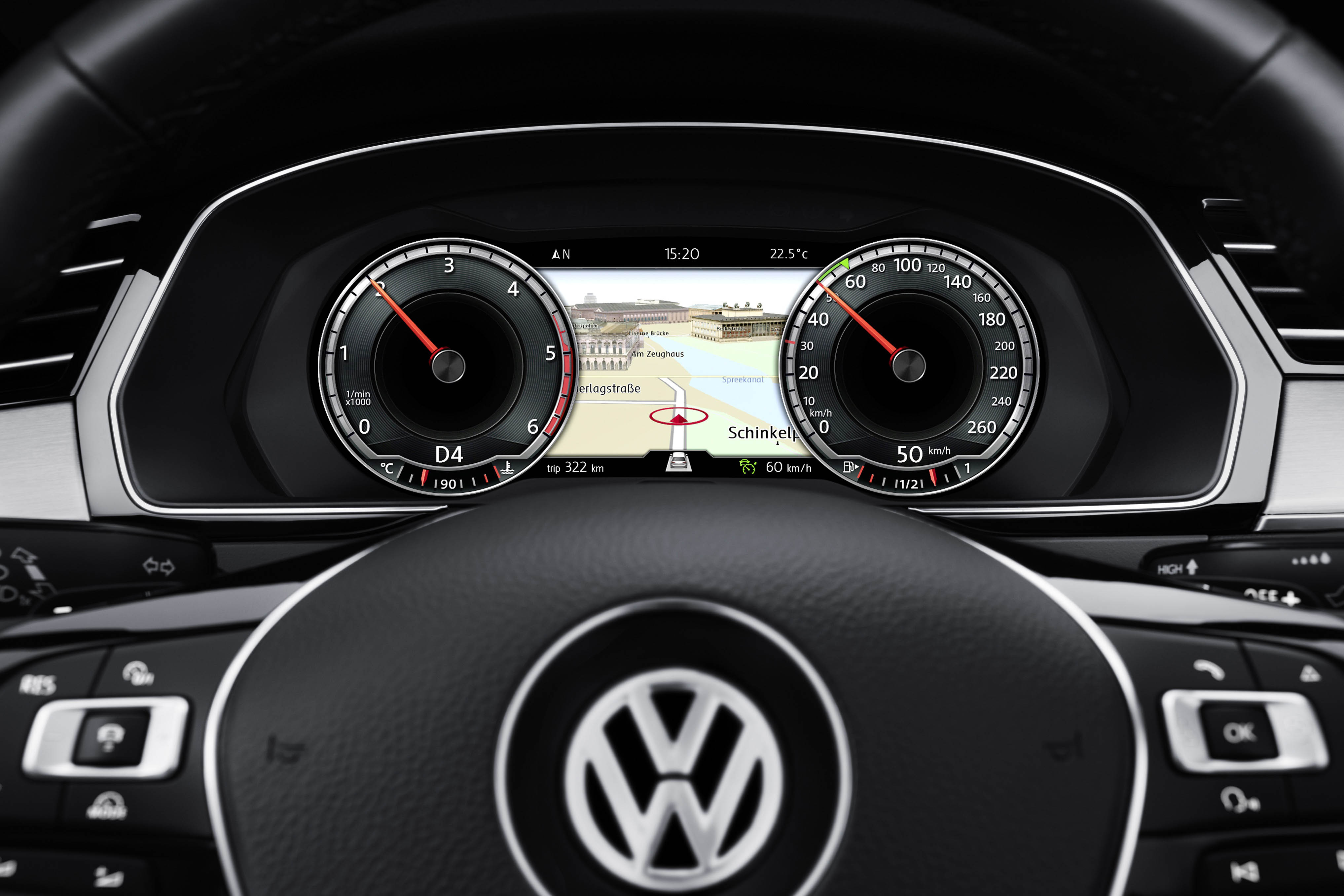 In de Car of the Year-verkiezing mag de Volkswagen Passat zich Auto van het Jaar 2015 noemen.