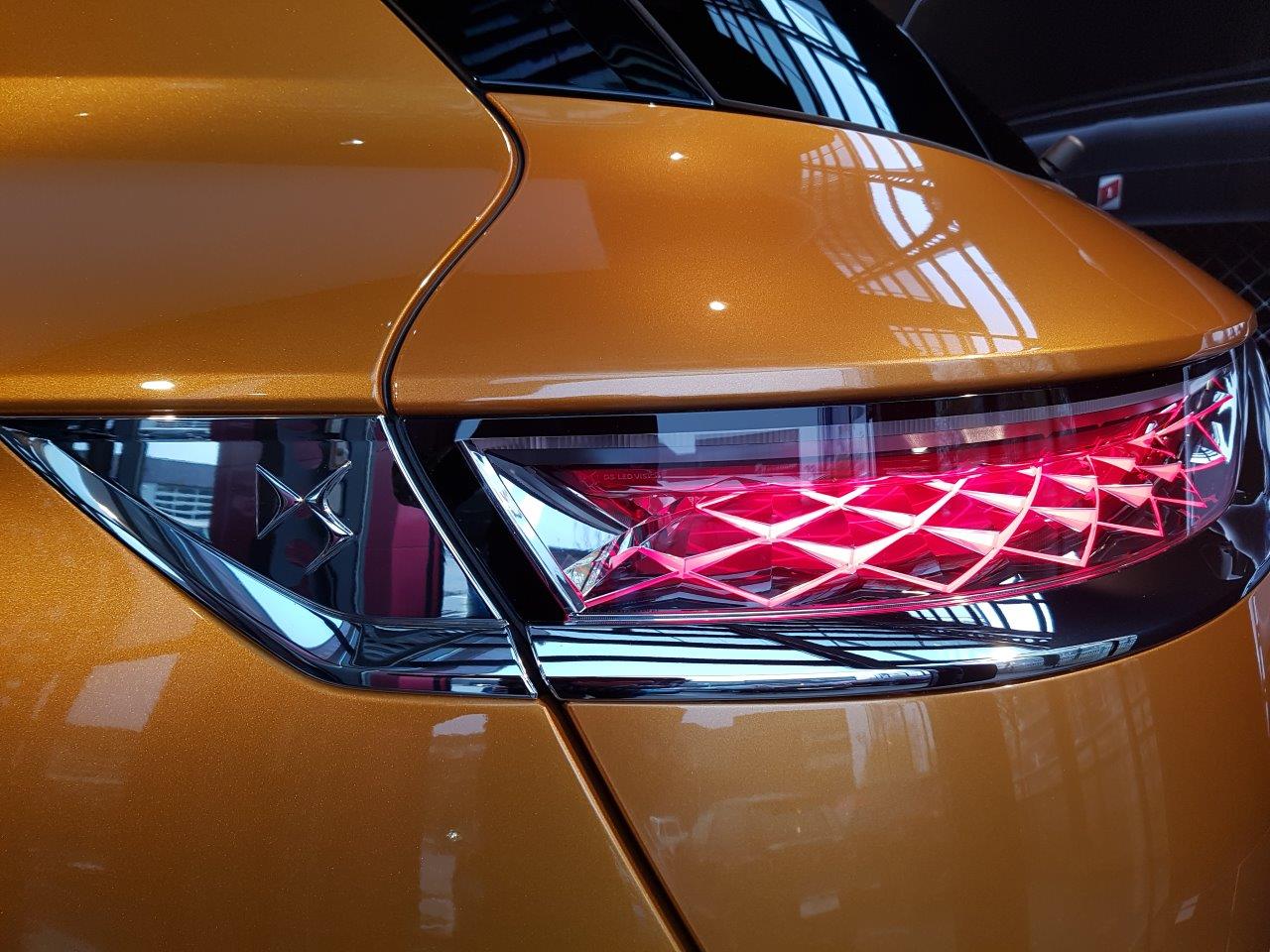DS lanceert in februari de nieuwe DS 7 Crossback. De prijzen zijn inmiddels bekend en de eigen dealerorganisatie wordt uitgerold.