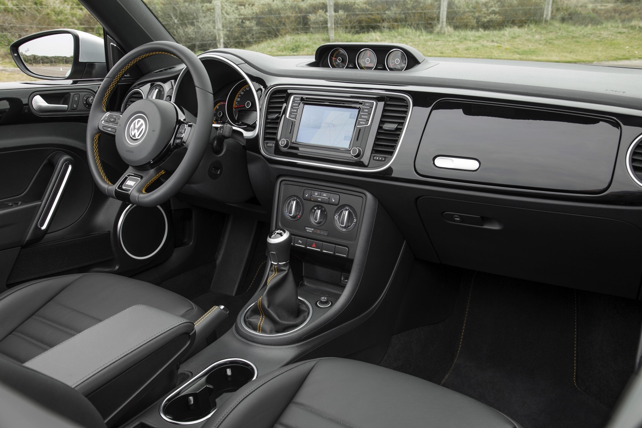 De Volkswagen Beetle Dune komt vanaf september naar Nederland en in aanloop naar de introductie maakt Volkswagen de line-up bekend met uitvoeringen en richtprijzen.