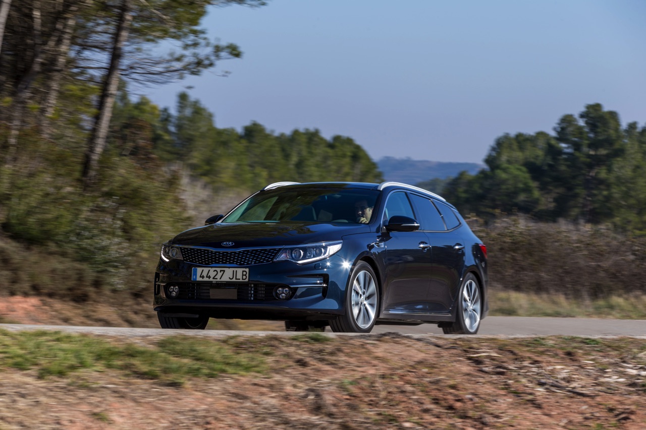 De Kia Optima stationwagon gaat eind 2016 in productie als Optima Sportwagon. Dit zijn de eerste beelden van het productiemodel!