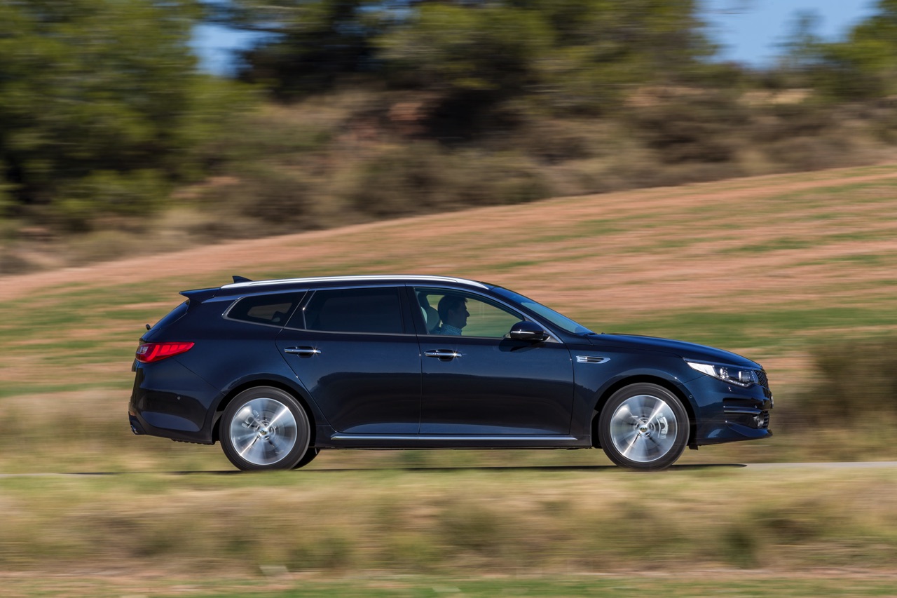 De Kia Optima stationwagon gaat eind 2016 in productie als Optima Sportwagon. Dit zijn de eerste beelden van het productiemodel!