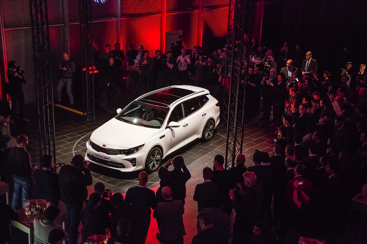 De Kia Optima stationwagon gaat eind 2016 in productie als Optima Sportwagon. Dit zijn de eerste beelden van het productiemodel!