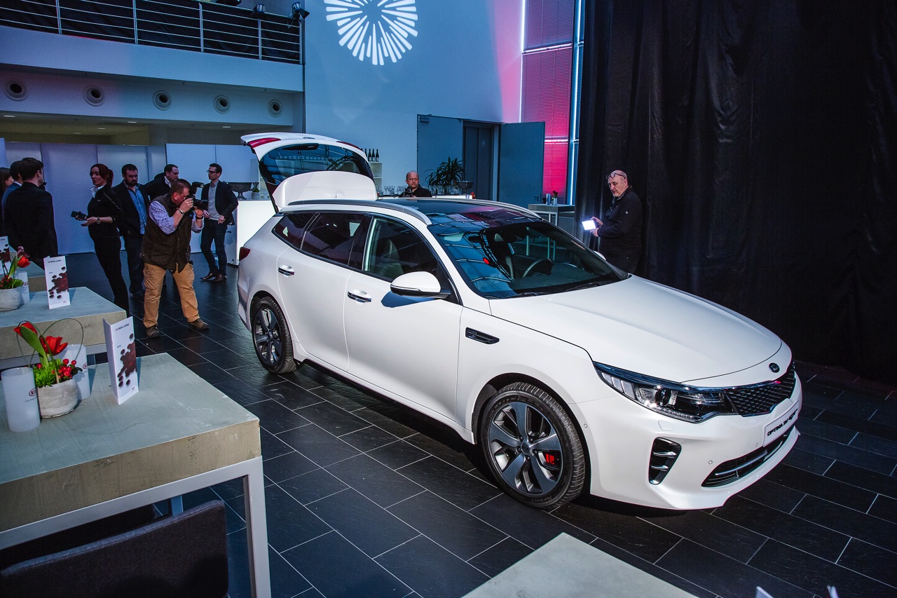 De Kia Optima stationwagon gaat eind 2016 in productie als Optima Sportwagon. Dit zijn de eerste beelden van het productiemodel!