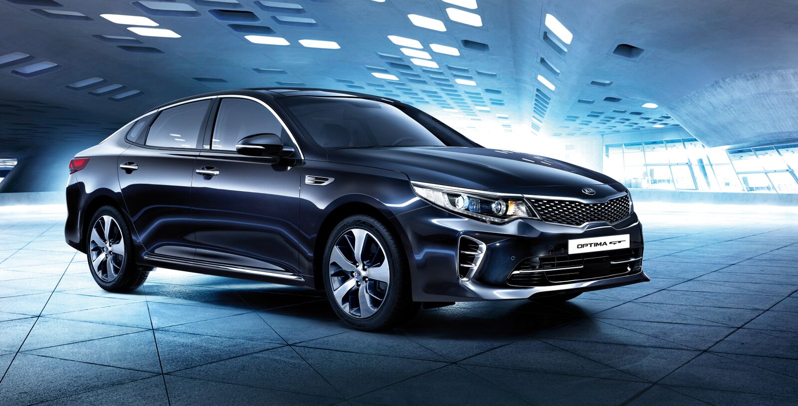 De Kia Optima GT als sportieve vlaggenschip is bijna klaar voor lancering in 2016.