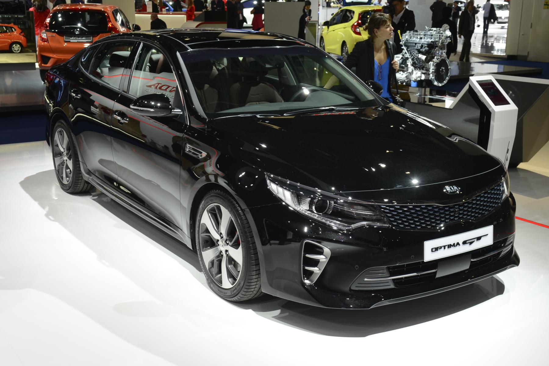 De Kia Optima GT als sportieve vlaggenschip is bijna klaar voor lancering in 2016.