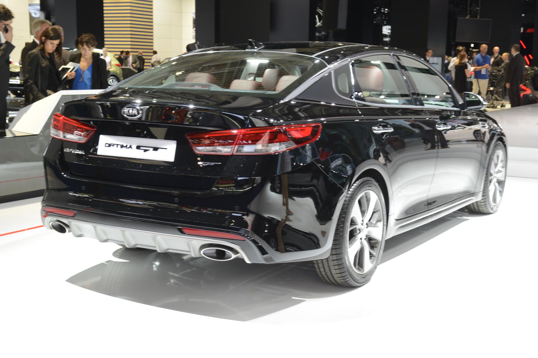 De Kia Optima GT als sportieve vlaggenschip is bijna klaar voor lancering in 2016.