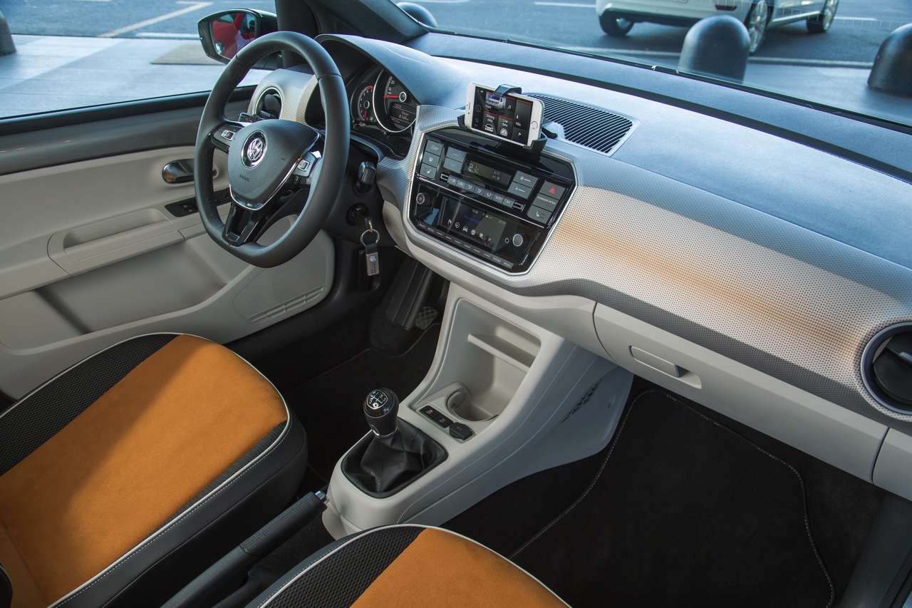 De prijzen en uitvoeringen van de nieuwe Volkswagen Up zijn bekend. Het faceliftmodel zet kracht bij met de 1.0 TSI motor, maar ook de 1.0 MPI en e-Up blijven leverbaar.