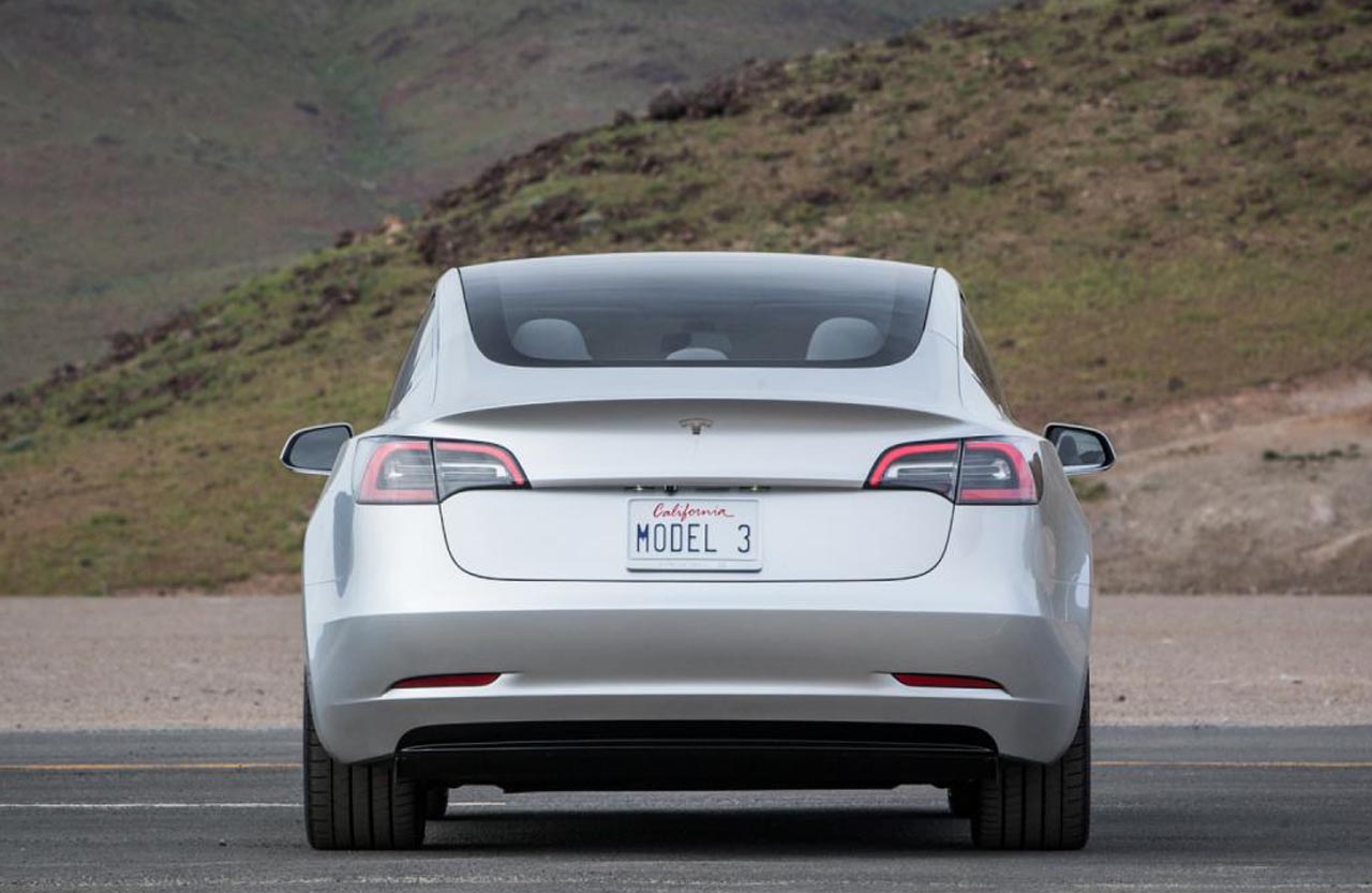 Het lijkt erop dat de productie van de Tesla Model 3 nu eindelijk op gang begint te komen.