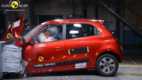 Botstinstituut EuroNCAP heeft weer een aantal nieuwe modellen afgeschreven, waaronder de nieuwste generatie van de drieling Toyota, Citron en Peugeot. Ook de Nissan e-NV200 is gebotst