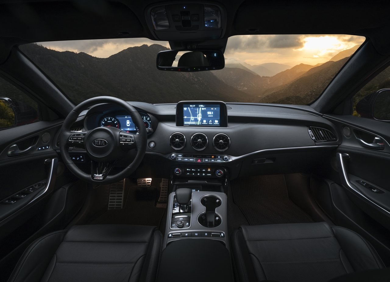 Kia heeft nu ook de Europese specificaties bekendgemaakt voor de Kia Stinger. Voor Europa wordt er een dieselmotor aan het aanbod toegevoegd, maar de komst naar Nederland is nog altijd niet bevestigd.