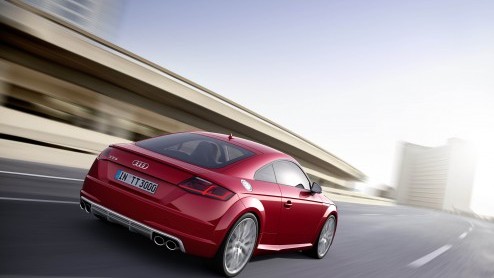 Nieuwe Audi TT met vernieuwd design, compleet nieuw interieur en langere wielbasis wordt in het najaar van 2014 leverbaar.