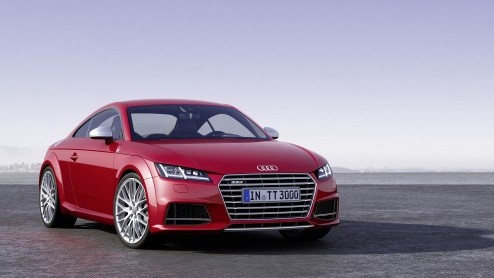 Nieuwe Audi TT met vernieuwd design, compleet nieuw interieur en langere wielbasis wordt in het najaar van 2014 leverbaar.