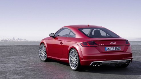 Nieuwe Audi TT met vernieuwd design, compleet nieuw interieur en langere wielbasis wordt in het najaar van 2014 leverbaar.