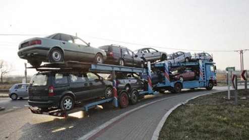 Schreven we in 2012 nog op basis van cijfers van het VWE dat de export van occasions sterk is gestegen, nu meldt VWE dat de export gestaag daalt.