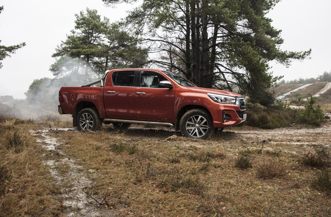 Toyota brengt ter viering van 50 jaar HiLux de extra stoere Executive-uitvoering.