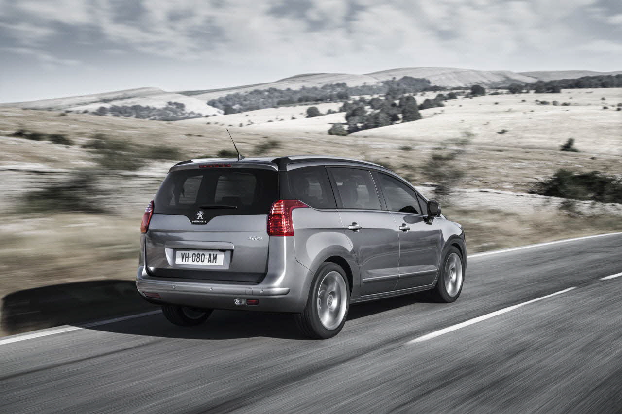 Peugeot zet beste beentje voor op de AutoRAI met zuinige dieselmodellen zoals de 308 SW en 208 BlueHDI.